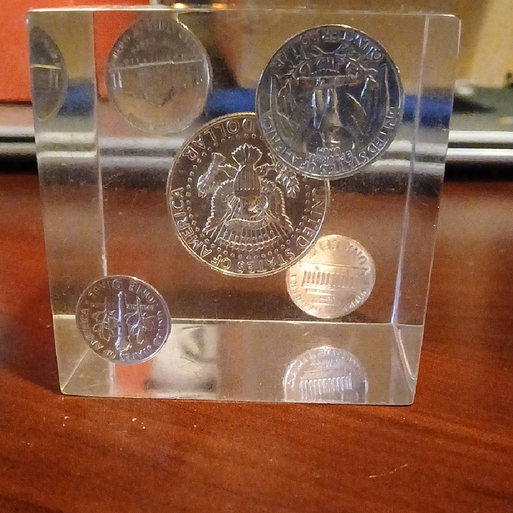 Source Unknown Transparent Coin Display Cube - Picture 2 of 2